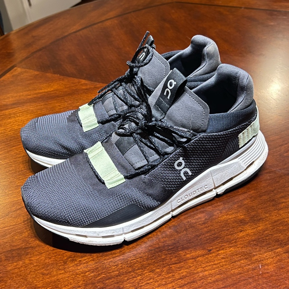 On Running Cloudnova, Eclipse Meadow Green. Men’s shoes Size 10. Like New